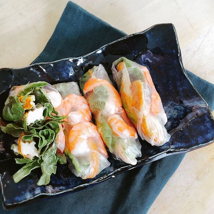 サラダチキンdeつけダレいらずの生春巻き