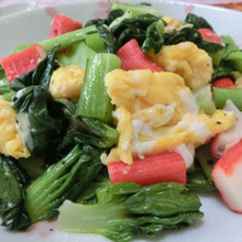 たまごふわふわ♪ ターサイとたまごのにんにく塩炒め