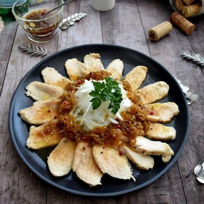 レンチンでしっとりおいしい鶏むね肉のネギ油ソース ★時短・簡単★