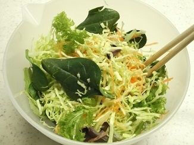 野菜を加えて和える