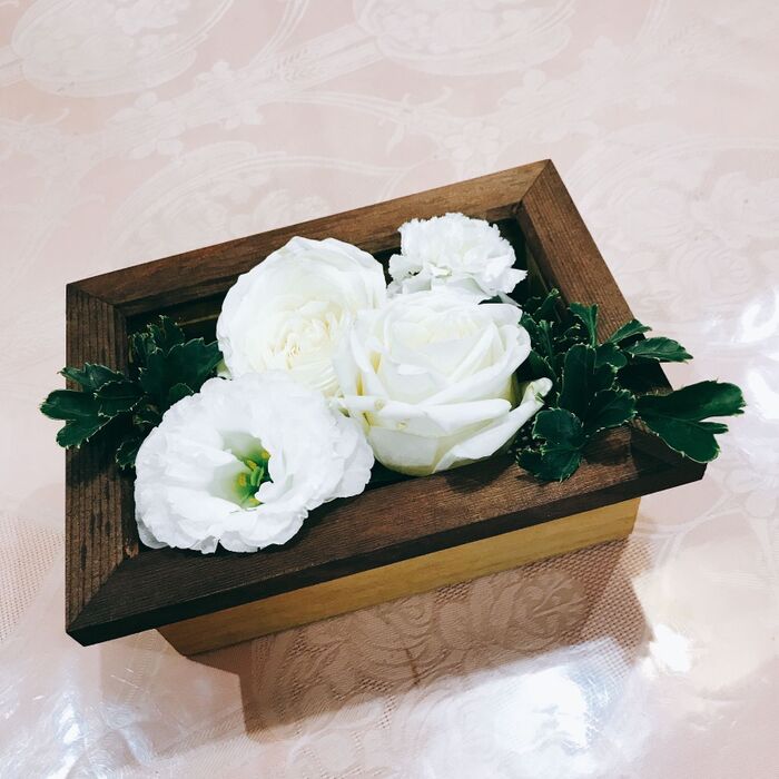 思い出に花束をフォトスタンドで飾ってみました