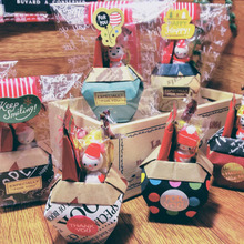 折り紙で作る、つぼ型の箱にチョコを入れて