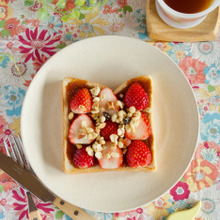 朝から幸せになれちゃう♪いちごキャラメルグラノラトースト