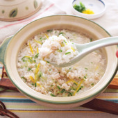 ポカポカ!しょうが鍋で楽しむうどん・ごはん「鶏そぼろのしょうが鍋雑炊」