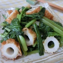 簡単失敗知らず☆ かぶの葉とちくわのコンソメ炒め