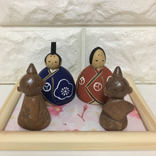 100均フレームをミニお雛様の台座に