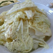 包丁いらず☆ 抱えて食べたい♪ ちぎり白菜のサラダ