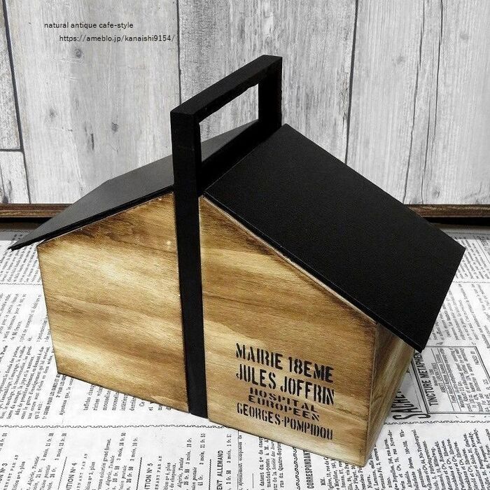 裏面にはステンシルを