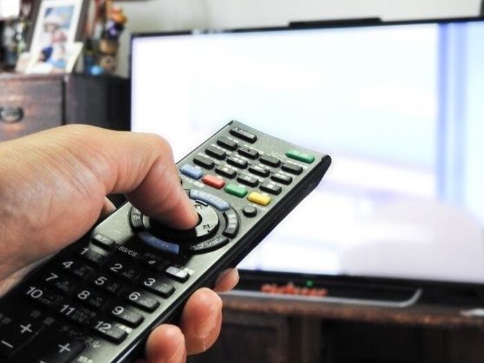 これぞ生活の知恵!リモコン掃除のコツは汚れを●●すること