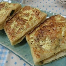 香ばしい♪ ねぎチーズ油揚げ袋のマヨネーズ焼き