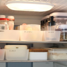 ダイソーと無印がシンデレラフィット!冷蔵庫のバラつく食品を取り出しやすくスッキリ収納♪