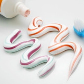 知って得する生活の工夫! 歯磨き粉は掃除にも使える