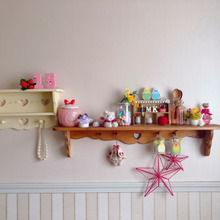 パールホワイトの艶めく輸入クロス♡