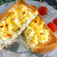 コーンたっぷりの♪自家製タルタルトースト