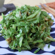 外葉で無限おつまみ☆ キャベツの外葉でツナカレー炒め