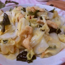 肉無しでここまでコク♪ 白菜ワカメと油揚げの中華炒め