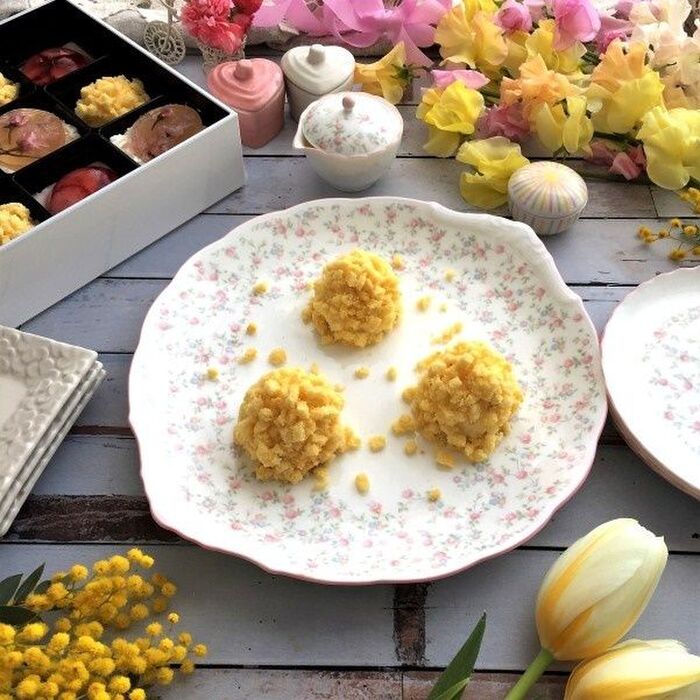 凍らせてもおいしい!カステラで簡単ふんわりふわふわ一口タイプのミモザケーキ