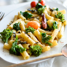 【パスタ】菜の花・しらす・ひじき❤ぺぺたま❤旬の野菜パスタ #ペペロンチーノ #和風