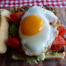 男子受け◎焼肉定食そのままサンド!