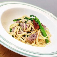 砂肝と菜の花のアヒージョ風味オイルパスタ