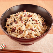 美容と健康をサポート!雑穀レシピ♪【デトックスお赤飯】
