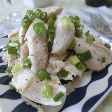 オリーブオイル香る♪ ささみと小ねぎのチーズサラダ