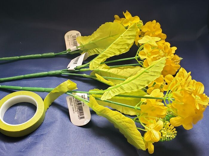 2、菜の花を加工する。