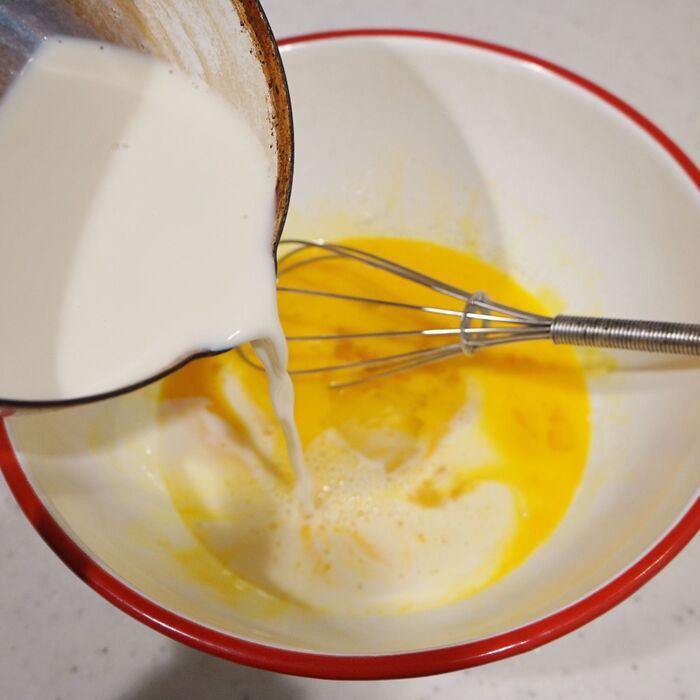 プリン液を作ります。