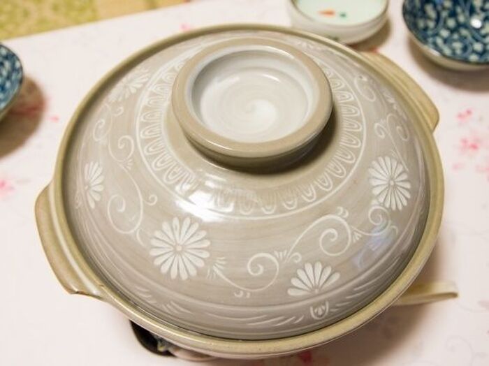 来年使うときに後悔する…知らないと怖い土鍋の正しいお手入れと収納方法