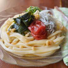 ポン酢でさっぱり!梅わかめうどん