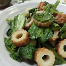 簡単・節約☆ 小松菜とちくわのにんにくマヨ醤油炒め