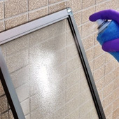 実は驚くほど簡単!網戸を楽にキレイに掃除する方法