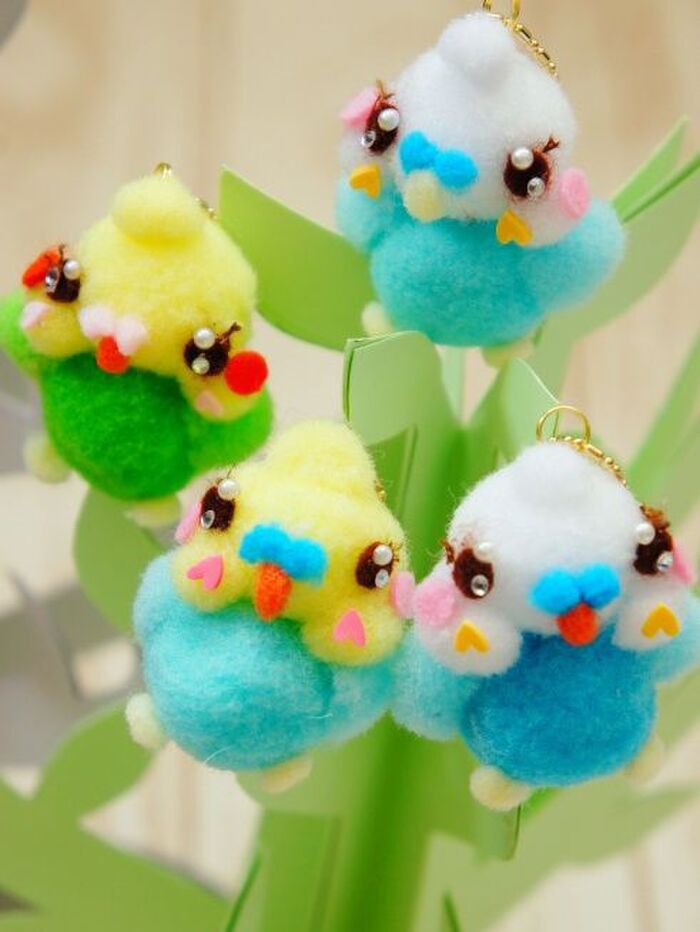 カンタン♪ときめきハンドメイド♪ **デコレーションボールなインコちゃん**