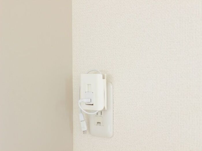 たった100円でコードがすっきり!