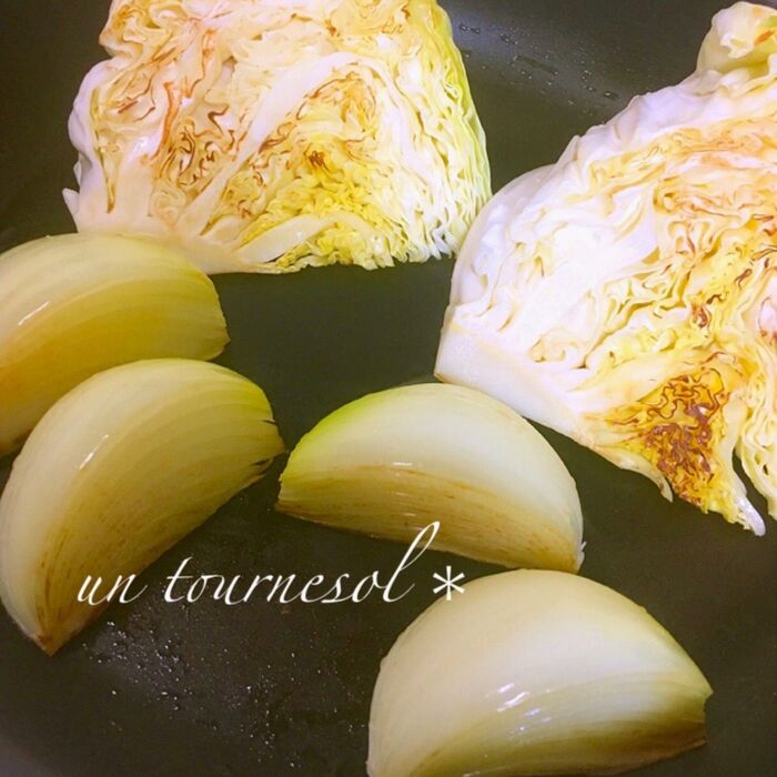 ➁つつかずに、焼き目がつくのを待ちましょう!