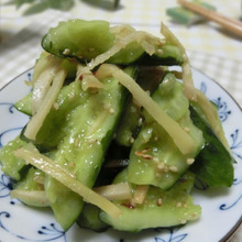 混ぜるだけでヤミツキ♪ たたききゅうりのピリ辛生姜和え
