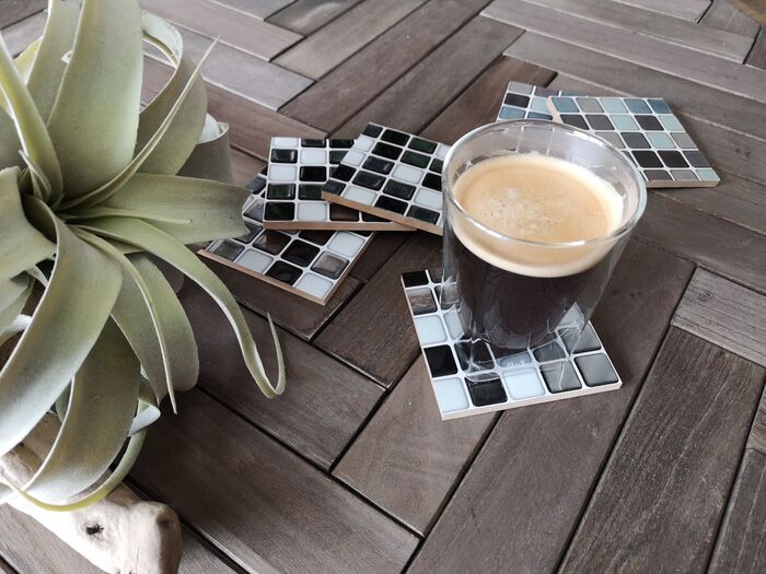 春の食卓に!10分で作れるタイルコースター