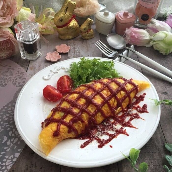 ケチャップのおいしさを味わうトマト屋さんのオムライス