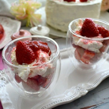 グラスでいただくいちごのマスカルポーネクリーム