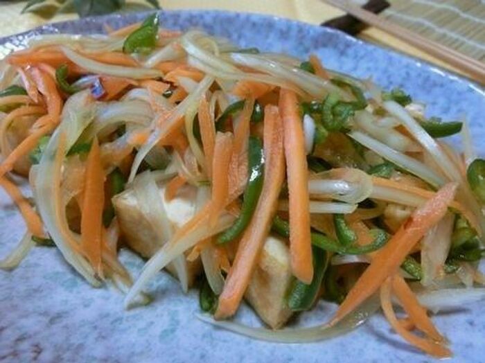 野菜をたっぷり食べられる♪ 厚揚げの南蛮漬け