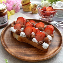 あんバターと豆乳クリームといちごトースト