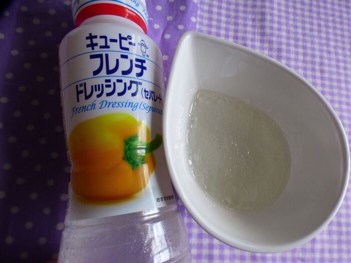 透明のドレッシングは、どんな味??