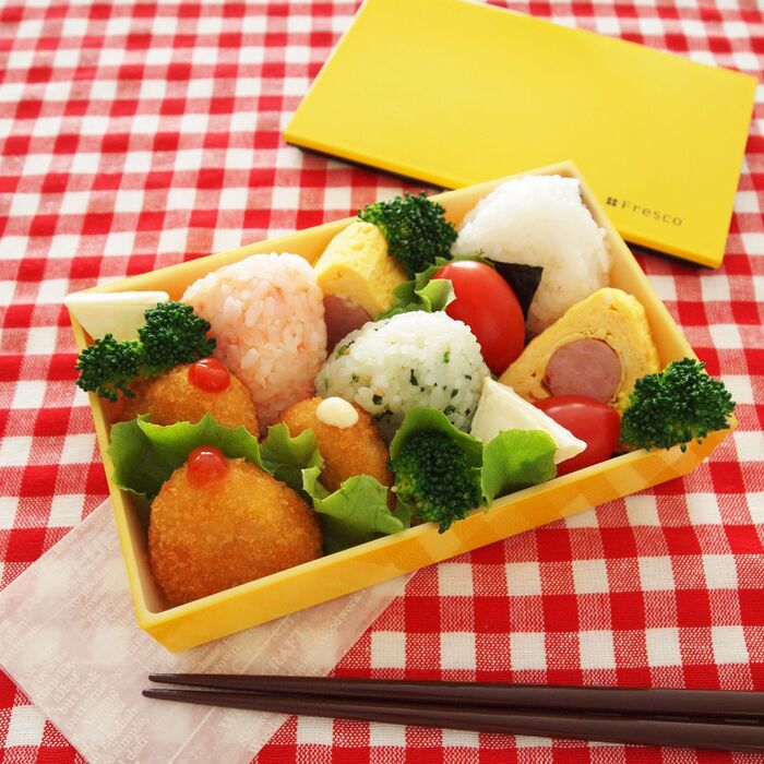 新生活応援！簡単ランチレシピ「コーンフライの三角弁当」