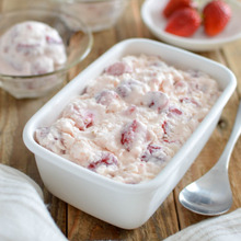 簡単!いちごヨーグルトアイス。生クリーム入り♪おやつ、デザートに。