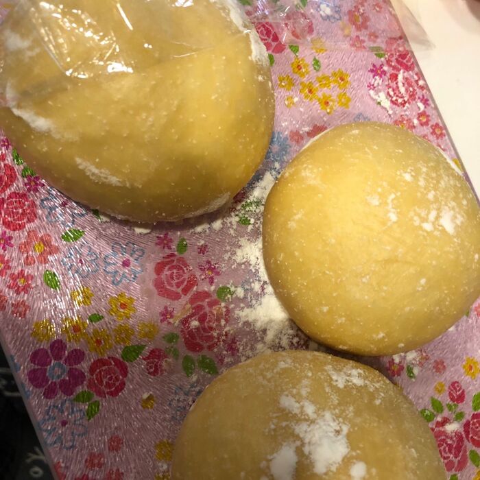 生地が出来たら手作業開始!