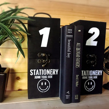 蝶番を付けるだけ!簡単リメイクでブックスタンドにもなっちゃうペン立て(๑•̀ㅂ•́)و✧