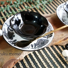 セリアのシンデレラフィットになる♪モノトーン食器が素敵に変身