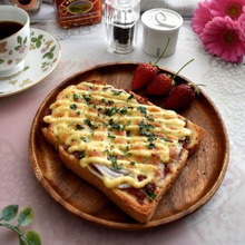 やみつきなおいしさ!新玉ねぎとコンビーフのトースト