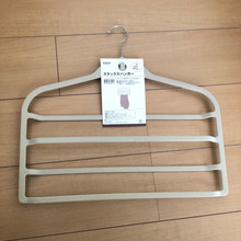 クローゼットがパンパンになってる方に