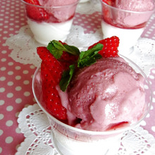 少し先までイチゴを楽しみたいから イチゴのジェラート